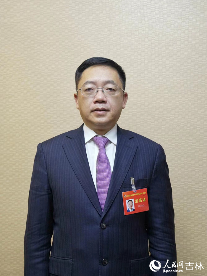 吉林省政协委员、吉林财经大学党委书记孙杰光。人民网李洋 摄